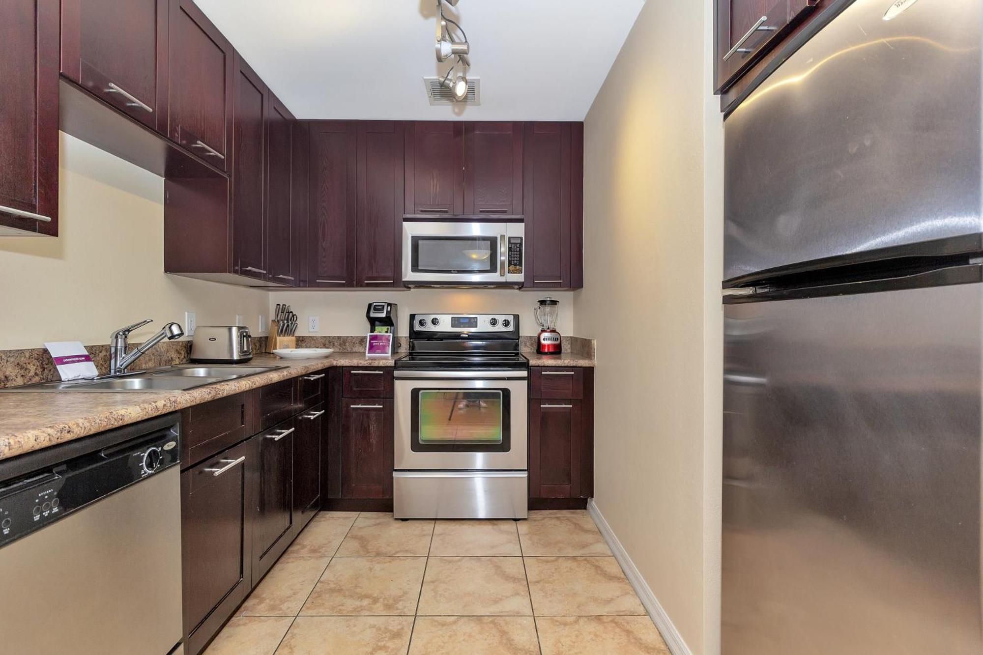 Dharma Home Suites South Miami At Red Road Commons Exterior photo