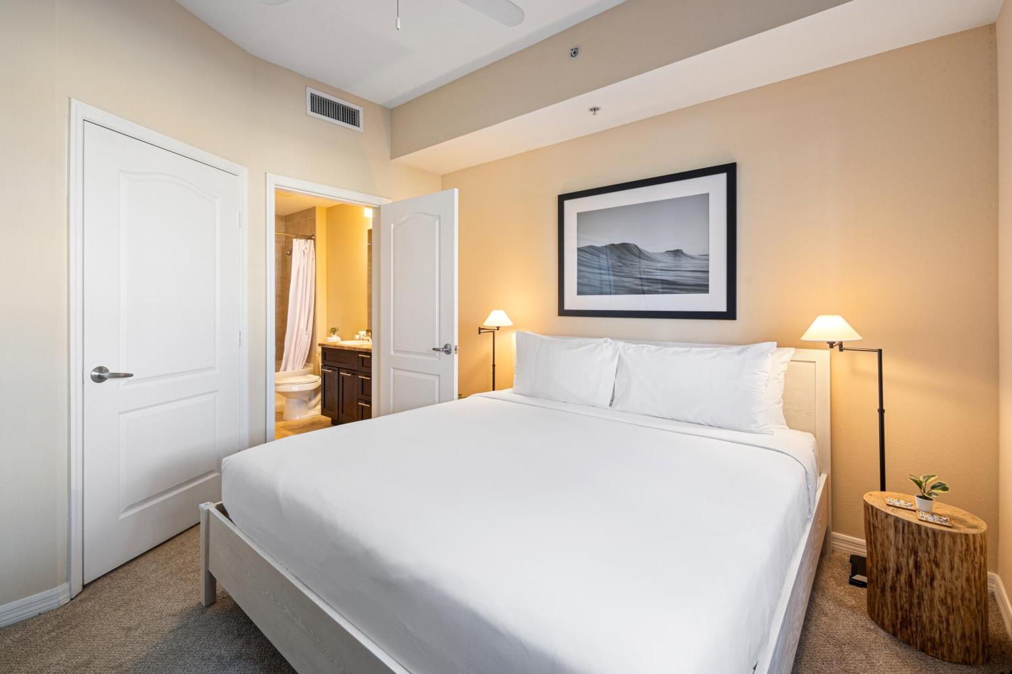 Dharma Home Suites South Miami At Red Road Commons Exterior photo